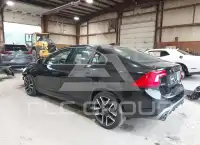 2018 Volvo S60 фото