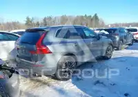2018 Volvo XC60 photo