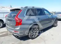 2018 Volvo XC90 photo