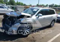 2018 Volvo XC90 фото