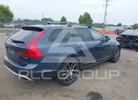 2018 Volvo V90 photo