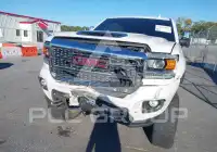 2018 GMC Sierra photo