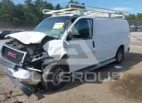 2018 GMC SAVANA photo