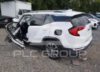 2018 GMC TERRAIN photo