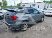 2018 GMC TERRAIN photo