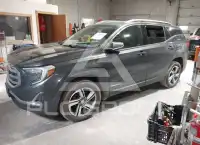 2018 GMC TERRAIN photo