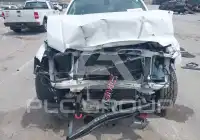 2018 GMC CANYON photo