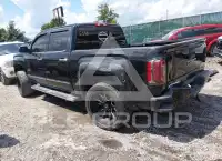 2018 GMC Sierra photo