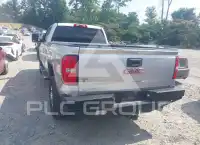2018 GMC Sierra photo