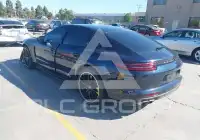 2018 Porsche PANAMERA photo