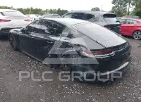 2018 Porsche PANAMERA photo