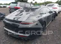 2018 Porsche PANAMERA photo