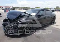 2018 Porsche Panamera photo