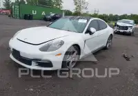 2018 Porsche Panamera photo