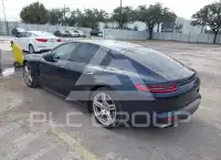2018 Porsche Panamera photo