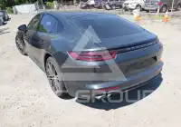 2018 Porsche Panamera фото