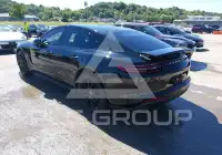2018 Porsche Panamera photo