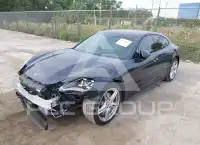 2018 Porsche Panamera photo