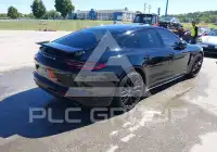 2018 Porsche Panamera photo
