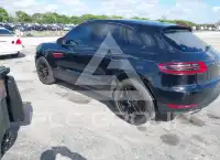 2018 Porsche MACAN photo