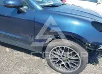 2018 Porsche MACAN photo