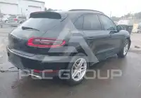 2018 Porsche MACAN photo