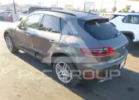 2018 Porsche MACAN photo