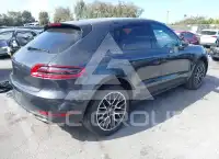 2018 Porsche MACAN photo