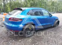 2018 Porsche MACAN photo
