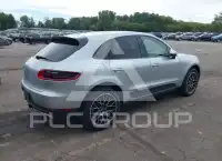 2018 Porsche MACAN photo