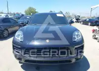 2018 Porsche MACAN photo