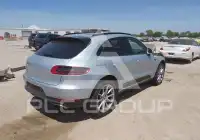 2018 Porsche MACAN photo