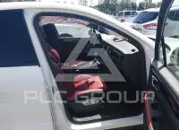 2018 Porsche MACAN photo
