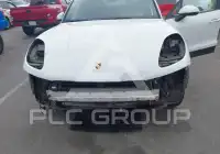 2018 Porsche MACAN photo