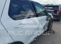 2018 Land Rover Discovery photo
