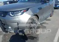 2018 Land Rover Discovery photo