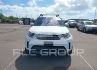 2018 Land Rover Discovery photo