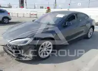 2018 Tesla  фото
