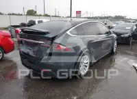 2018 Tesla Model X фото