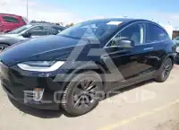 2018 Tesla Model X фото