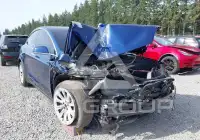 2018 Tesla Model X фото