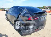2018 Tesla Model X фото
