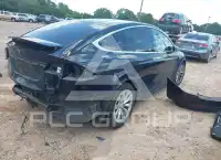 2018 Tesla Model X фото