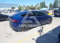 2018 Tesla Model X фото