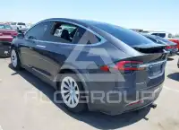 2018 Tesla Model X фото