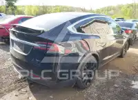 2018 Tesla Model X фото