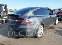 2018 Tesla Model X фото