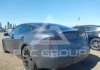 2018 Tesla Model S фото