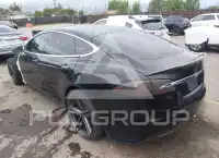 2018 Tesla Model S фото