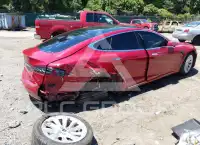2018 Tesla Model S фото